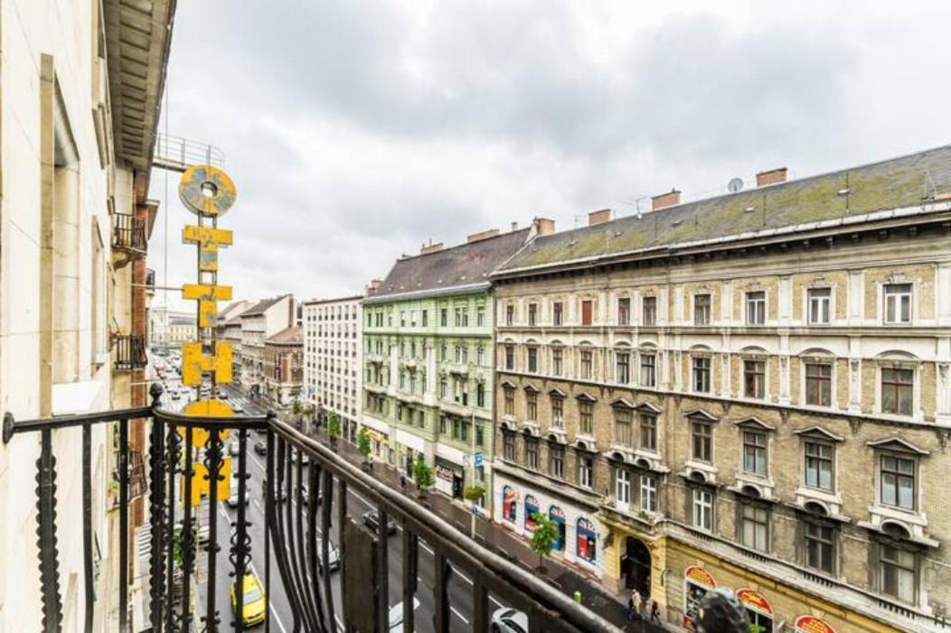 Hi-Bp Design Home Apartments In The Heart Of Budapest Exterior photo