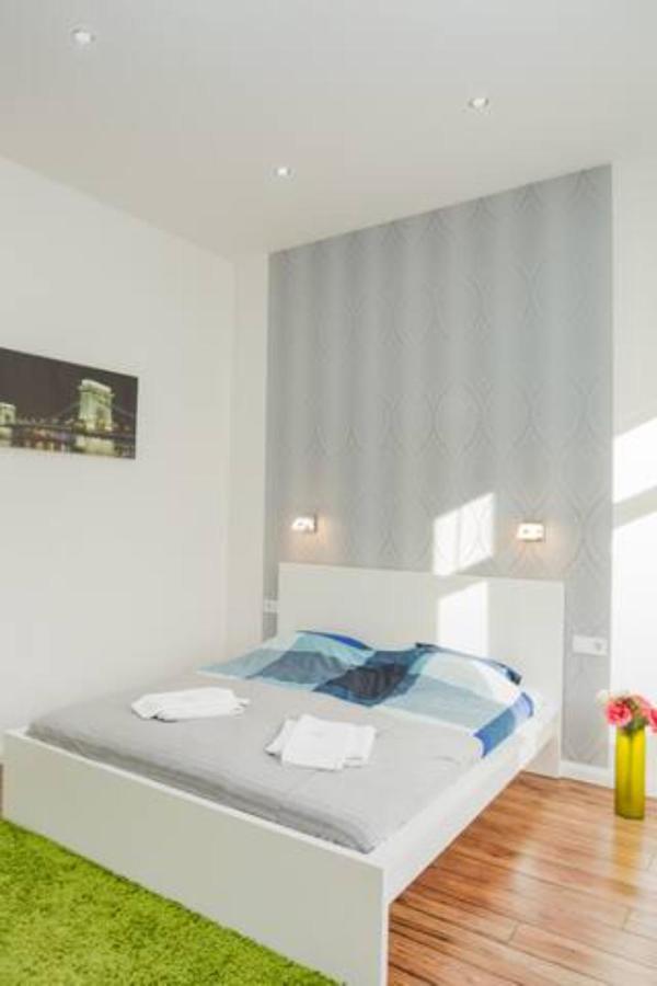 Hi-Bp Design Home Apartments In The Heart Of Budapest Exterior photo